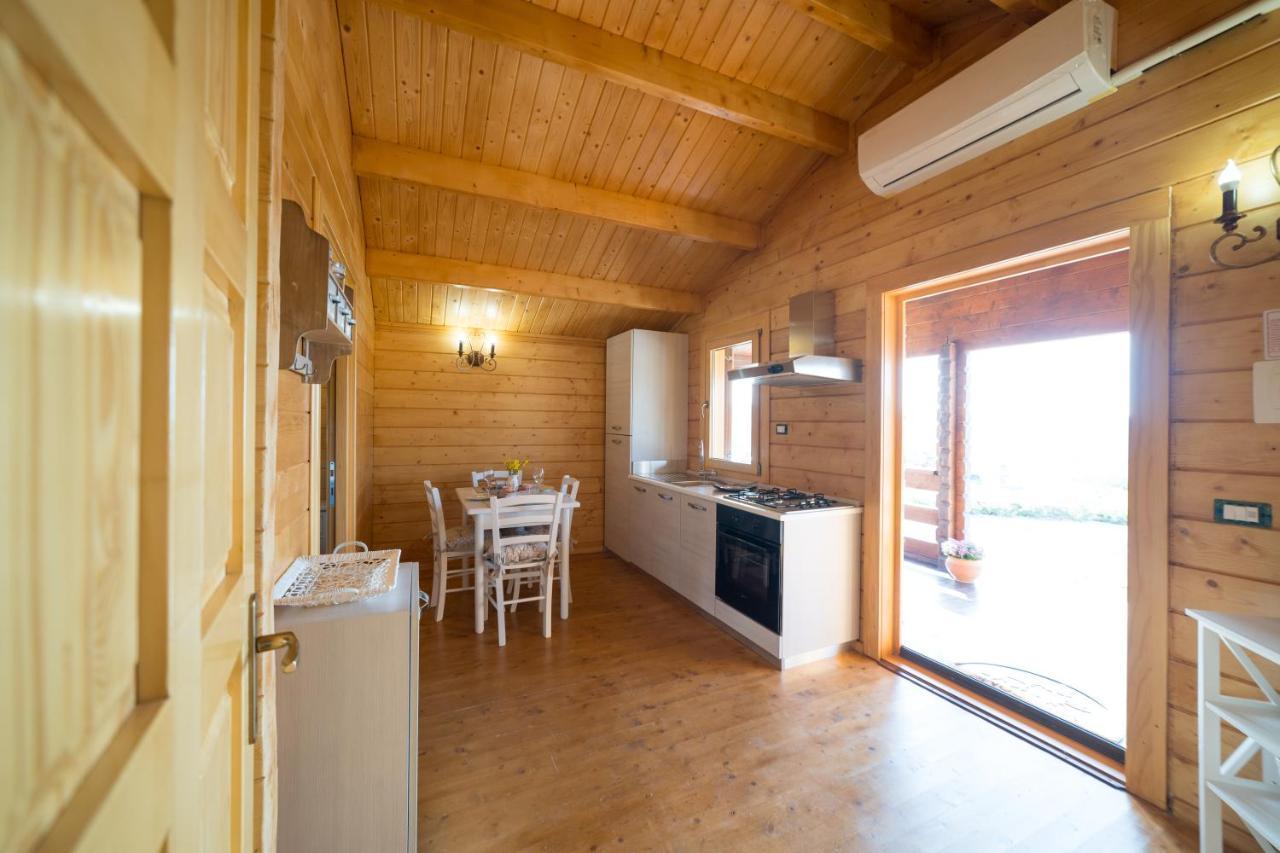 Chalet Tenuta Lacco فورناري المظهر الخارجي الصورة